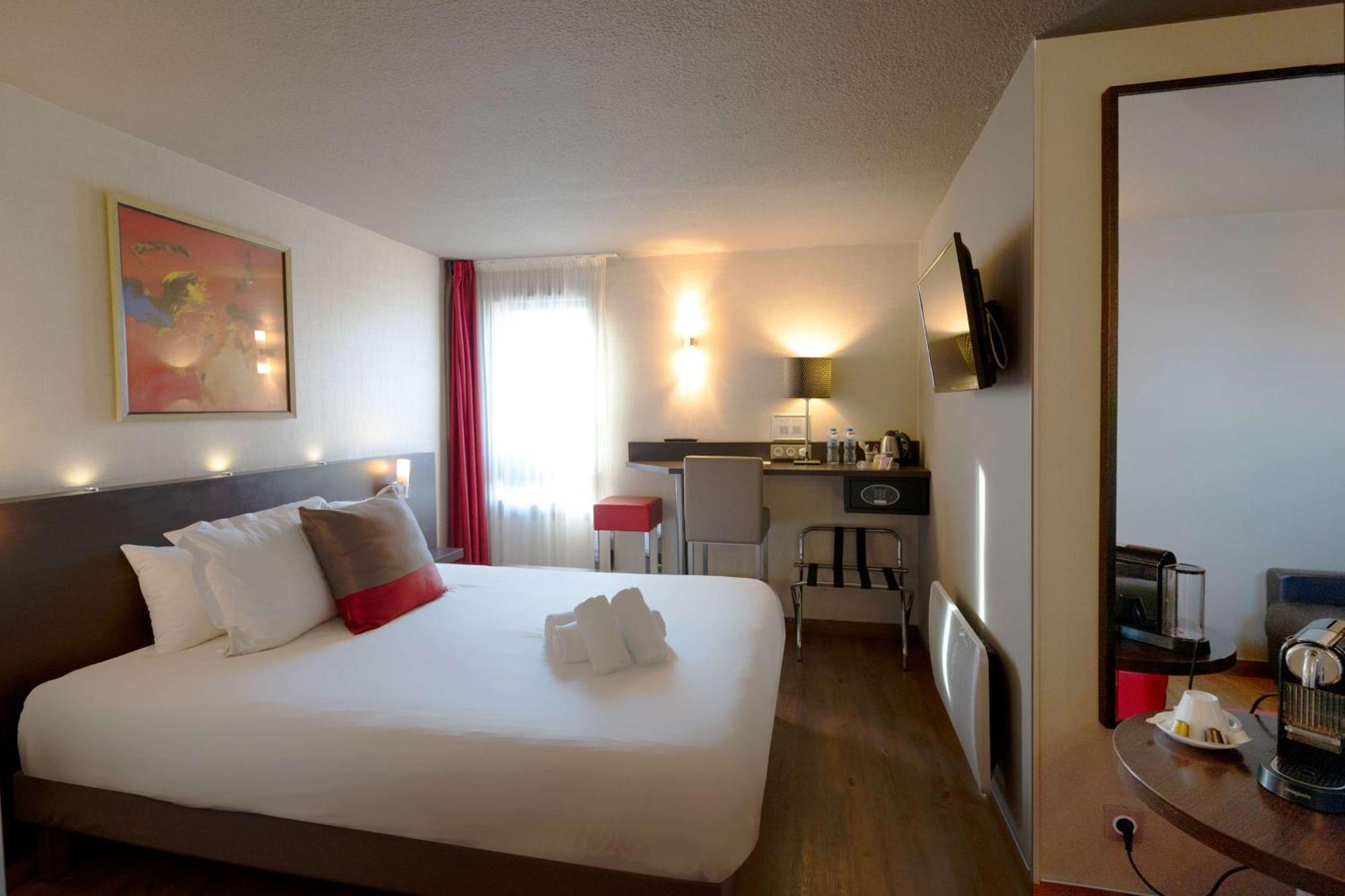 Best Western L'Atelier 117 Maubeuge Buitenkant foto