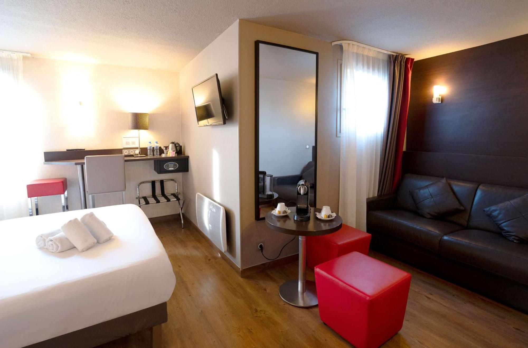 Best Western L'Atelier 117 Maubeuge Buitenkant foto